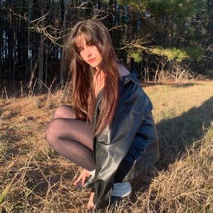 hi!! i’m fallon🍓💌